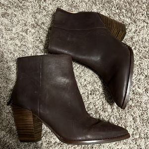 Lucky Brand Brown Leather pointed toe ankle boots